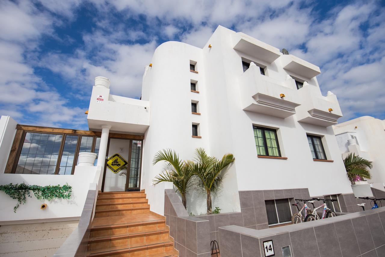 Surf Riders Fuerteventura (Adults Only) Hotel Corralejo Exterior photo